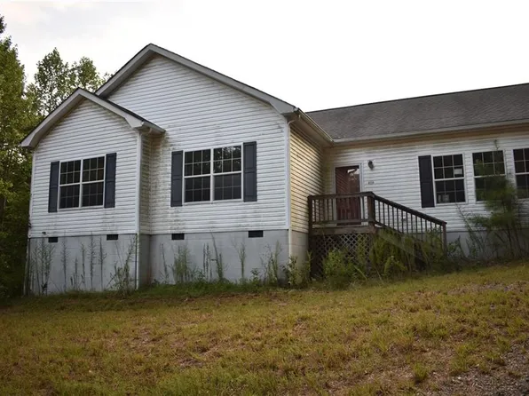 6250 Farmers Dr, Barhamsville, VA 23011