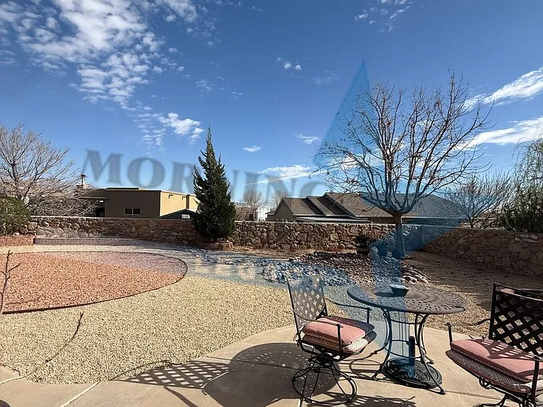 4648 Mesa Rico Dr — Photo 32