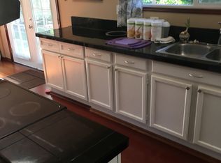 411 SW 200th St, Normandy Park, WA 98166