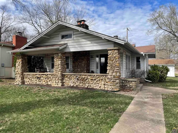 2701 SW Burlingame Rd, Topeka, KS 66611
