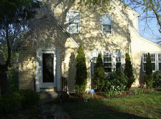40 Eaton Ave, Meriden, CT 06451