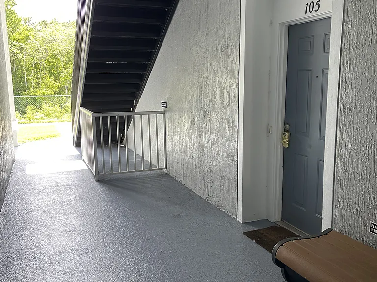 2306 Silver Palm Dr #105 — Photo 34