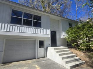 3 Par Del Rio #A, Clifton Park, NY 12065
