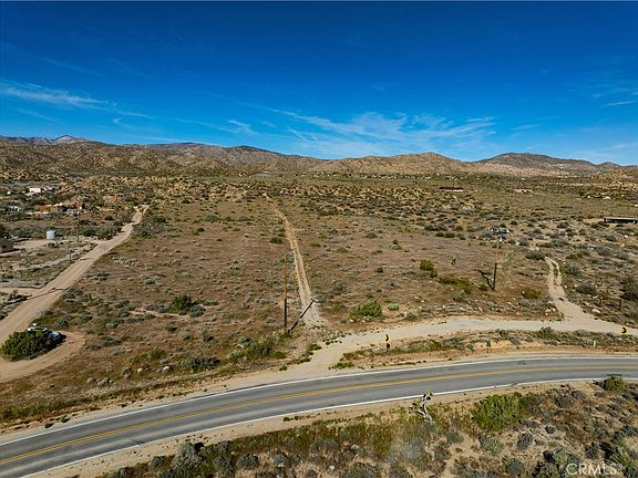 4th image of 51856 Trails End Rd