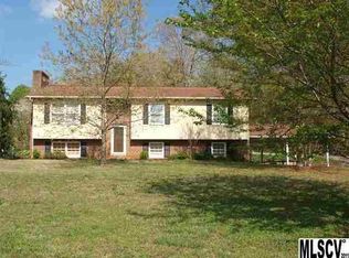 3788 River Rd, Hickory, NC 28602