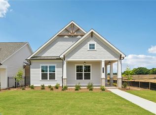 1028 Eastman Ct, Hoschton, GA 30548