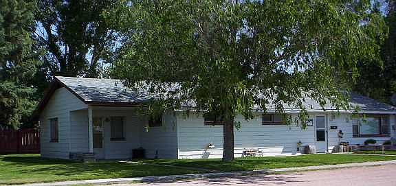 2nd image of 3001 W C St