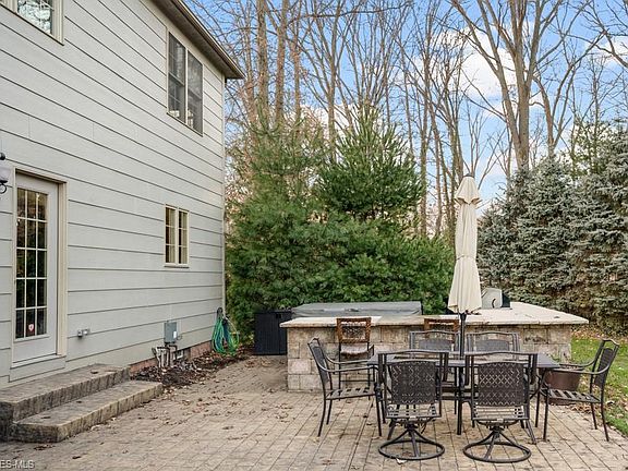 2nd image of 1090 Eagle Trace St NE