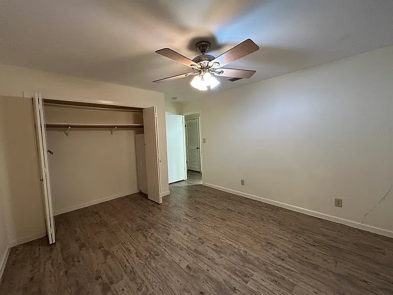 17 Ebony Ave — Photo 24