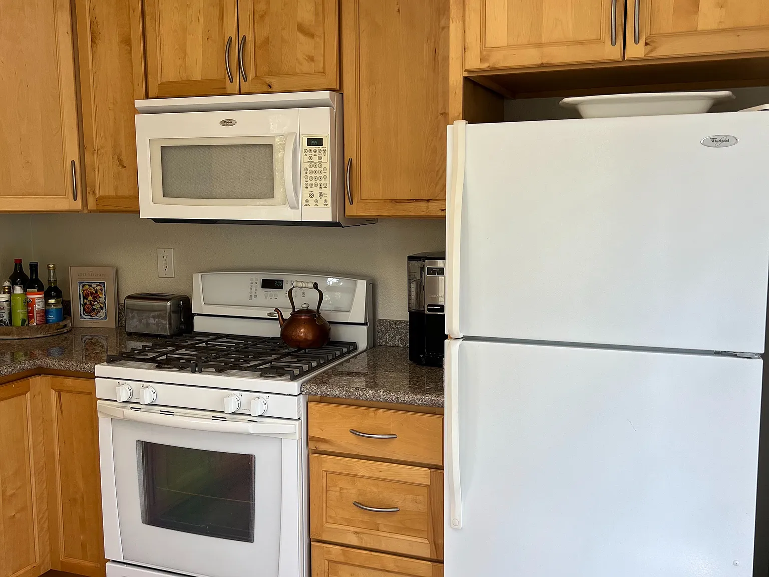 1 bed, 750 sqft, $3,200 — Photo 2