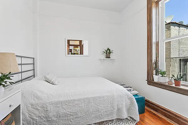 Sold by Compass | media 3