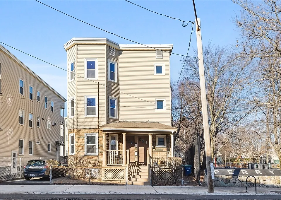 361 Washington St #3