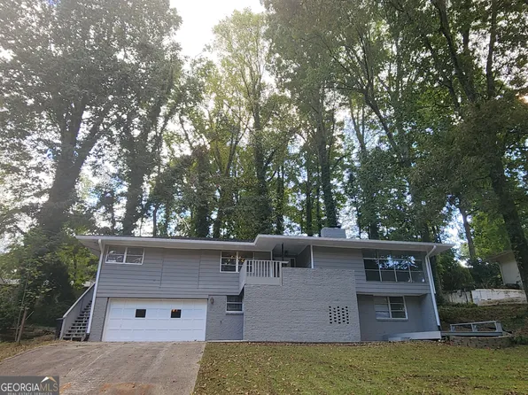 1383 Hammack Dr, Morrow, GA 30260