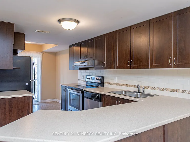 2228 Tenth Line Rd — Photo 10