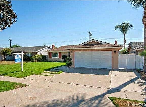 4th image of 1514 Portola Ave