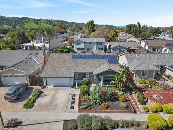 6221 Glider Dr, San Jose, CA 95123