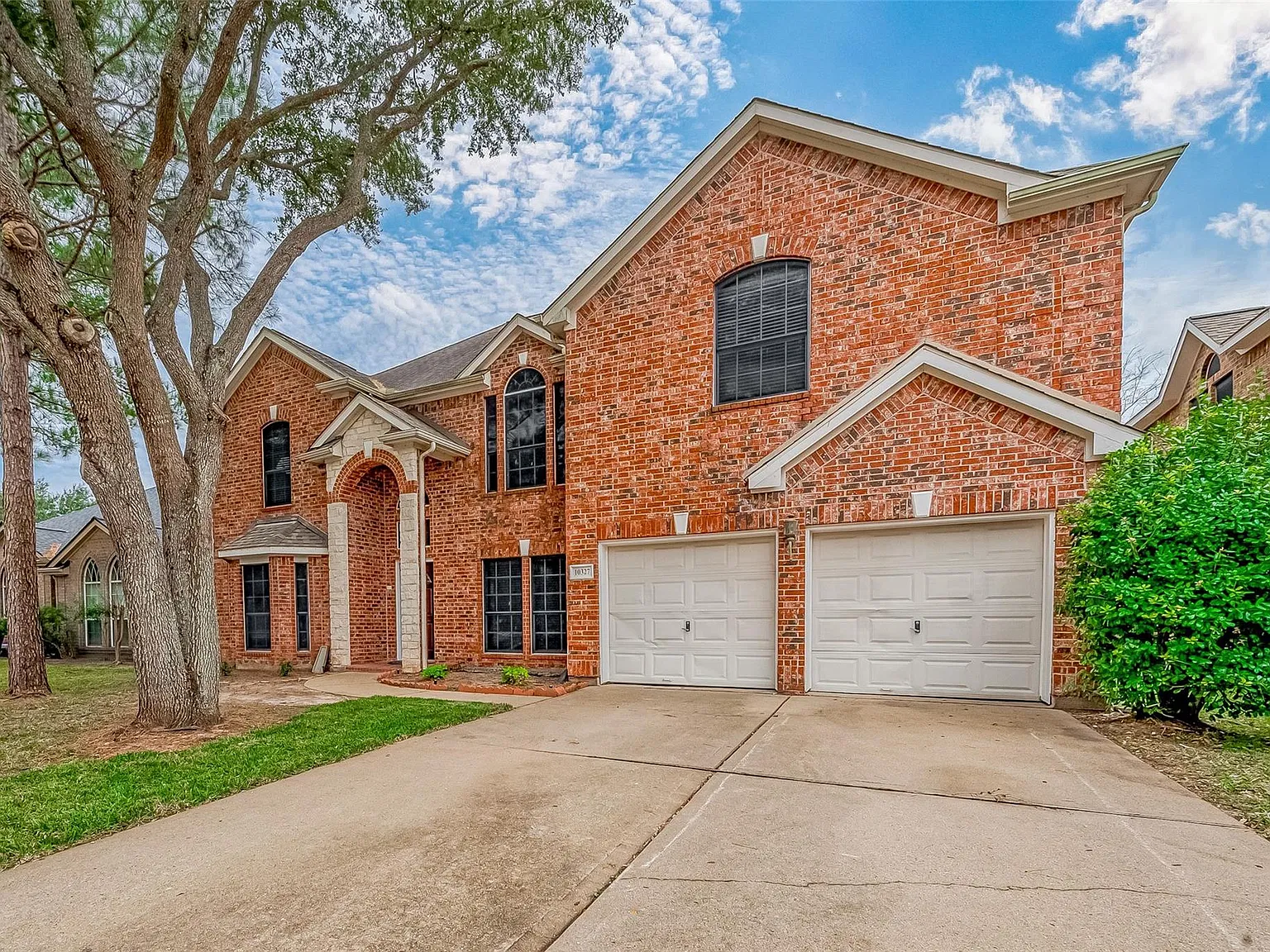 5 bed, 3.5 bath, 3814 sqft, $3,500 — Photo 4