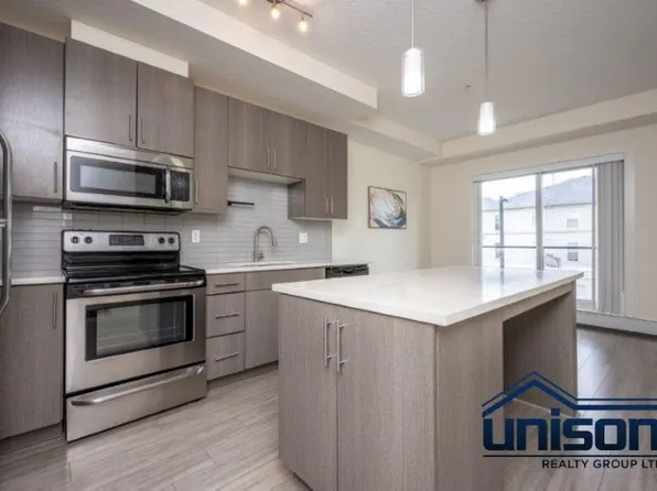 15233 W 1st St SE #213, Calgary, AB T2X 0X5