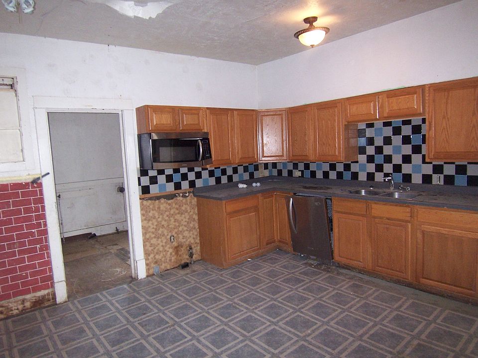 1st image of 2918 Dakota Ave