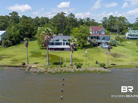 3rd image of 17100A Oyster Bay Rd
