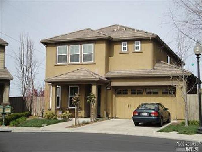 1st image of 9070 Cambridge Cir