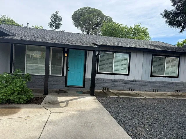 1193 East Ave — Photo 3