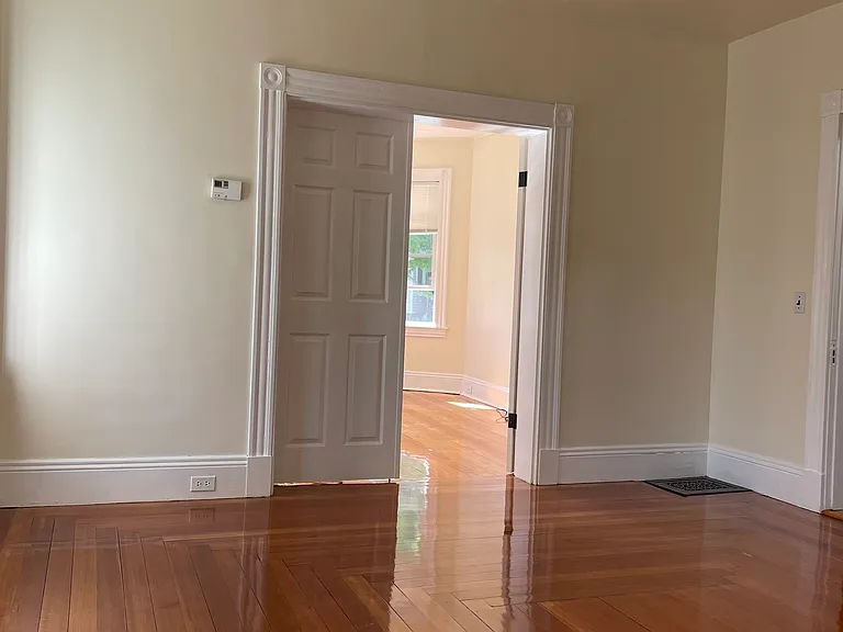 11 Wellington St #11 — Photo 3