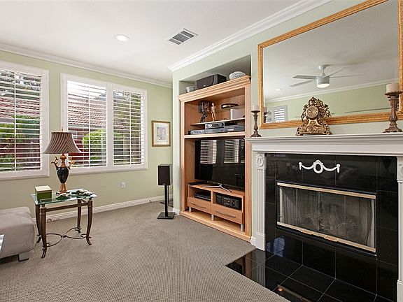 3rd image of 39355 Silver Oak Cir