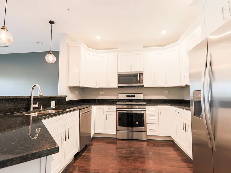A&K Luxury Apartments — Photo 13