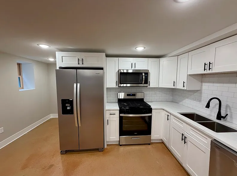 407 East 8th Street - A — Photo 4