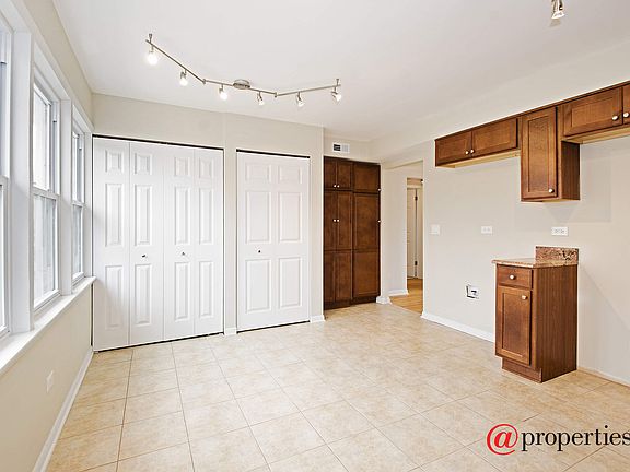 Kitchen / Breakfast Room
