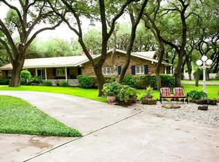 3 Lost Oaks, Uvalde, TX 78801