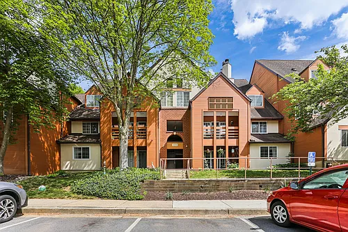 4934 Columbia Rd #1 Photo 1