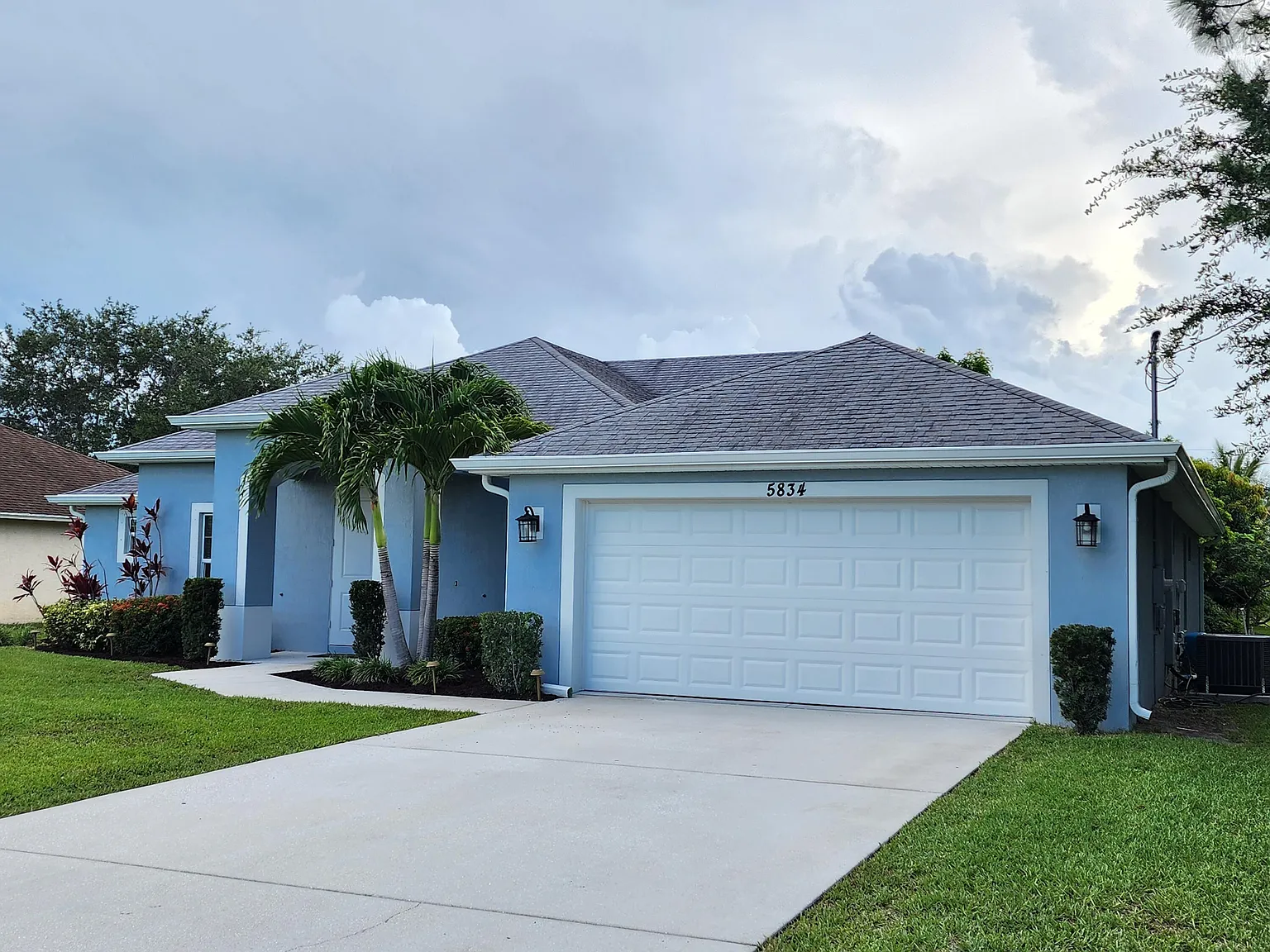4 bed, 3.0 bath, 2210 sqft, $2,895 — Photo 2