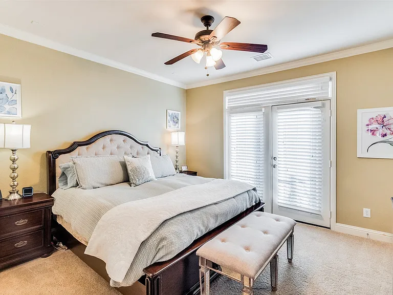 5709 Lunsford Rd — Photo 17