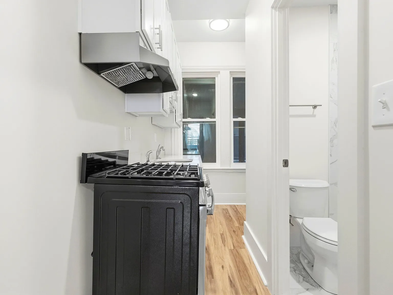 Studio, 300 sqft, $2,500 — Photo 2