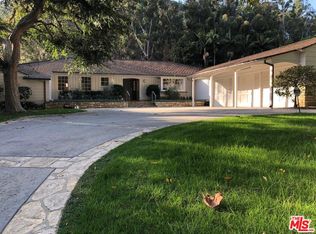 1249 Coldwater Canyon Dr, Beverly Hills, CA 90210