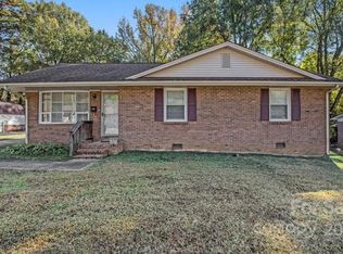 2417 Wendy Ln, Gastonia, NC 28052