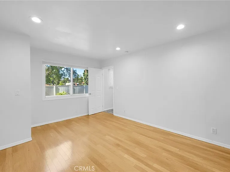 4031 N Virginia Rd — Photo 25