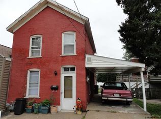 348 W 1st St, Dubuque, IA 52001