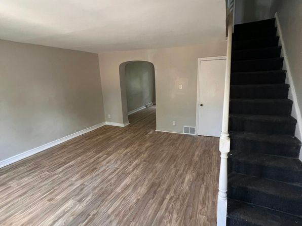 1028 S Merrimac Rd