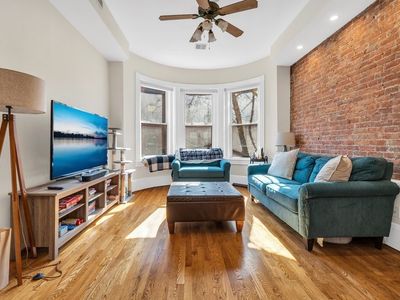 183 Saint Botolph St, Boston, MA, 02115