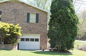 3rd image of 122 Suncrest Dr