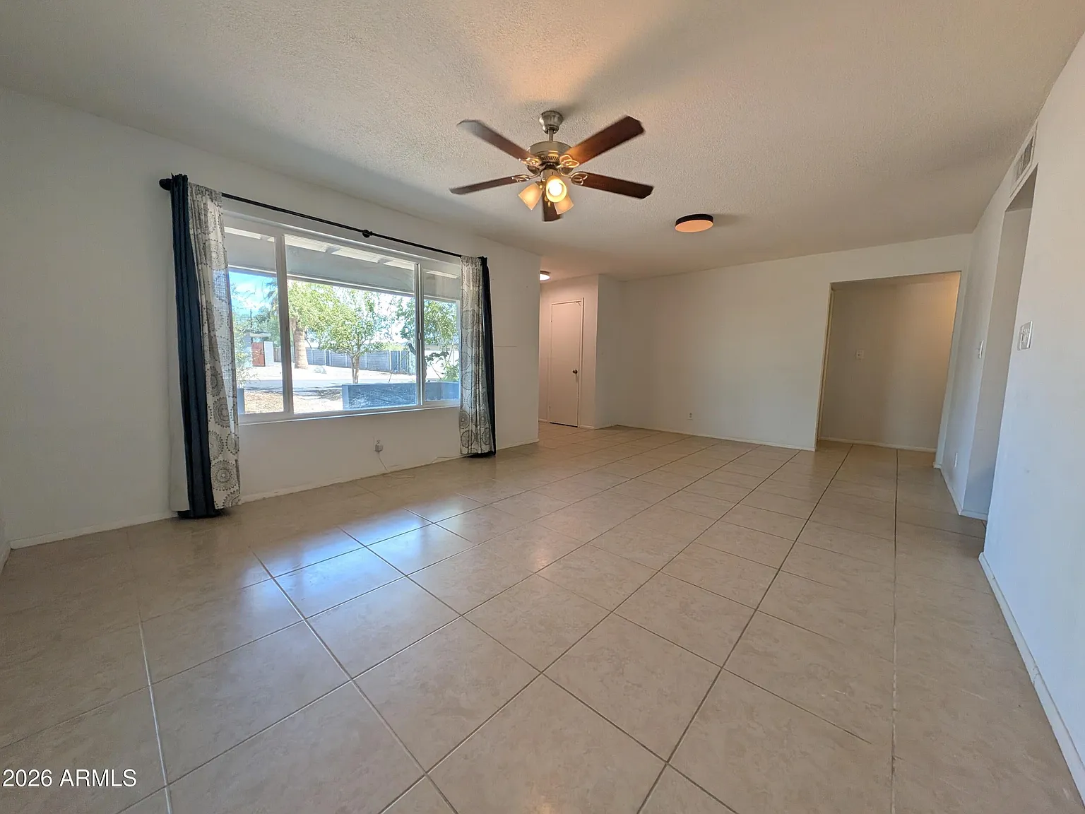 3 bed, 1648 sqft, $2,250 — Photo 4