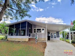 1270 Citrus Dr, Leesburg, FL 34788