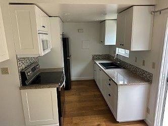 2nd image of 4545 Aragon Dr Unit 2