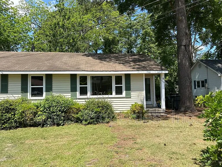 605 S Oleander Ave #B — Photo 1