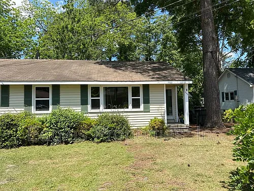 605 S Oleander Ave #B Photo 1