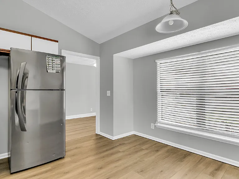 123 Peachtree Dr — Photo 11