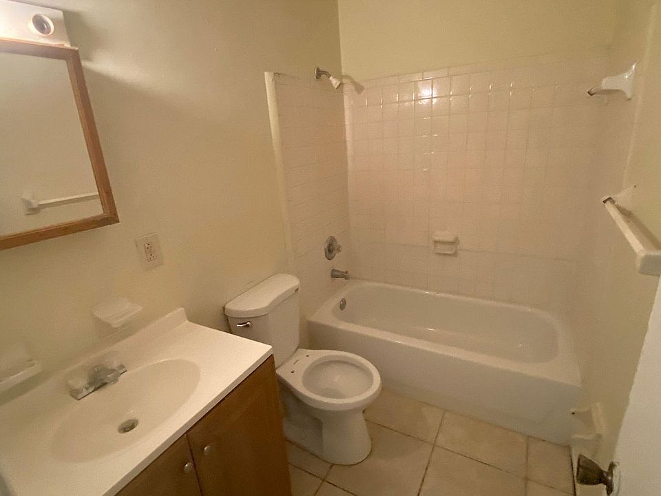 1st image of 12211 N 59th St #J